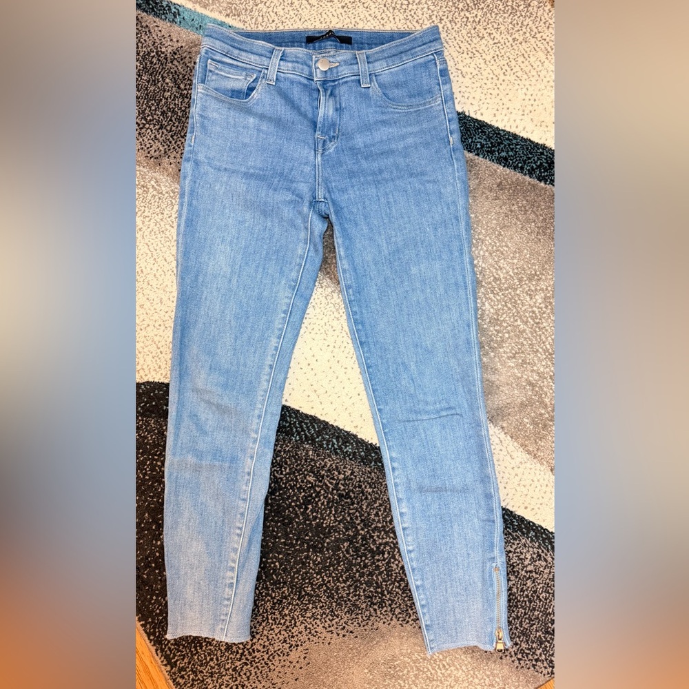 J Brand Light Wash Skinny Jeans – Size 25 (Ankle Zip)